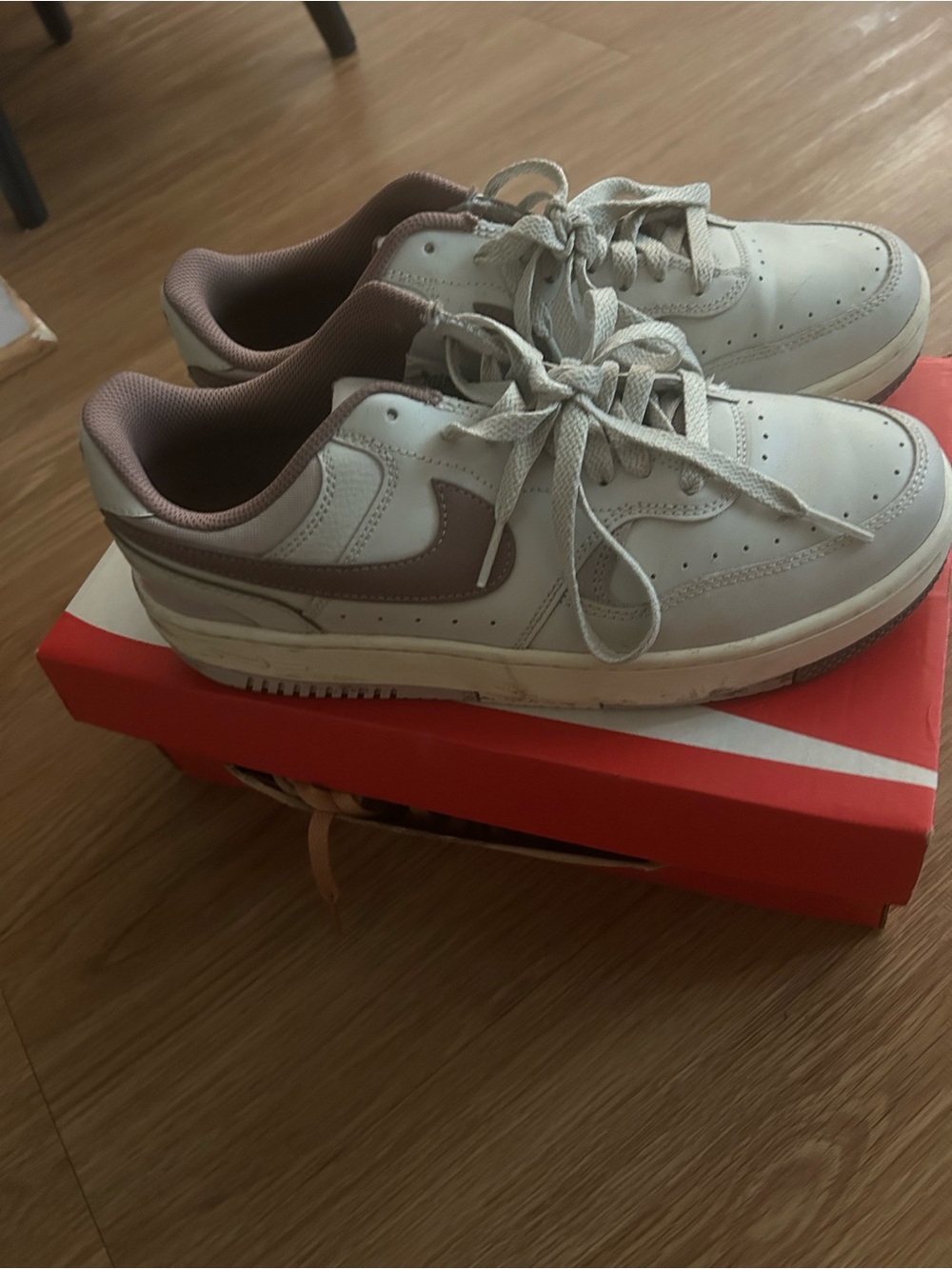 Nike Women's White and Mauve/Light Brown Sneakers
